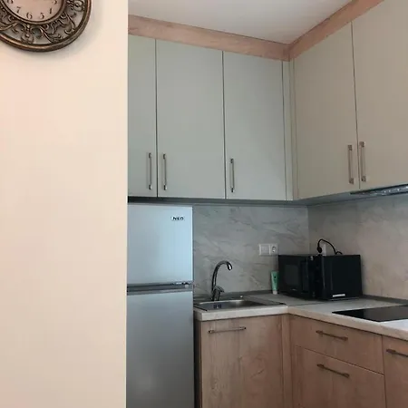 първа линия лазур