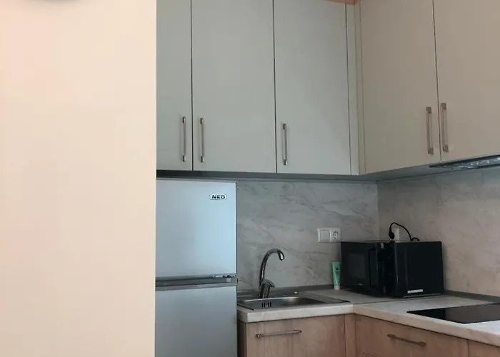 първа линия лазур